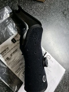 Boxers fracture mouldable brace