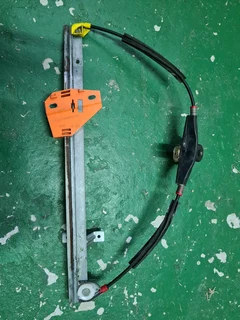 Ford manual passenger window regulator