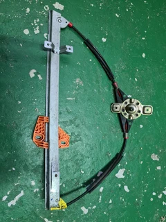 Ford manual passenger window regulator