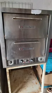 Bakers pride pizza oven - price reduced to clear