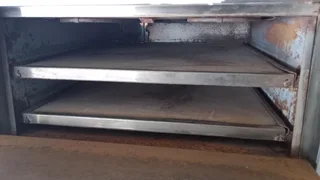 Bakers pride pizza oven - price reduced to clear