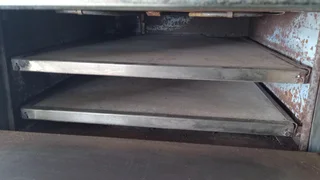 Bakers pride pizza oven - price reduced to clear