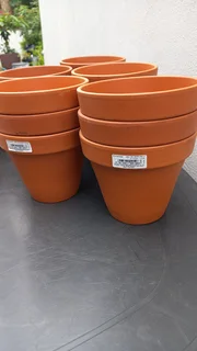 Terracotta plant pots/planters - 30 available