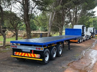 1997 Henred Flat deck 12.3 meter trailer for sale