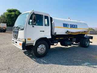 2005 Nissan UD80 Honey Sucker truck for sale