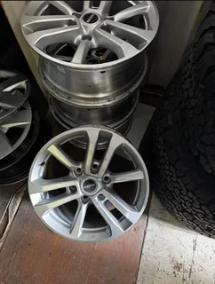 Original Izuzu rims