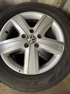 Original Volkwagen caraval rims and tyres