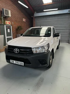 2017 Single Cab Hilux GD6 with AC