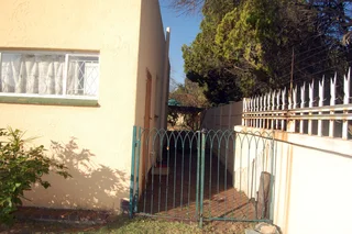 Bachelor Cottage to Rent –  Lombardy East – R4,000/month