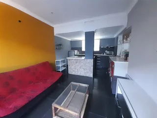 Modern 1-Bedroom Granny Flat to Rent in Paarl