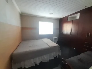 Modern 1-Bedroom Granny Flat to Rent in Paarl