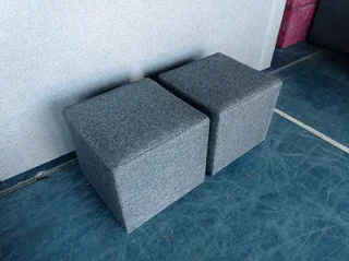 2x Cube ottoman