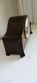 Mantel clock