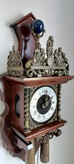 Hanging clock