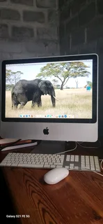 iMac 20-inch, Early 2009  R2500
