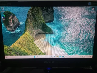 HP ProDesk A 300 G3 Ryzen 5 2400G PC Bundle &#43; Monitor/KBD/Mouse - R4,000 Or Best Offer