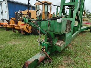 MOBILE ZONE CRANE - TRACTOR DRAWN