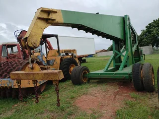 MOBILE ZONE CRANE - TRACTOR DRAWN