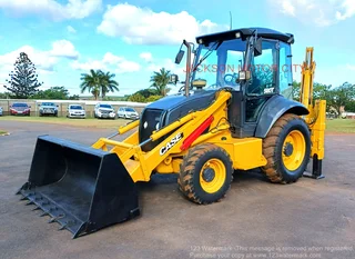 2013 - CASE 580T (4X4) T.L.B