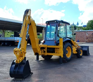 2013 - CASE 580T (4X4) T.L.B