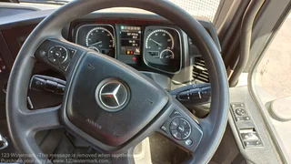 2021 - MERCEDES BENZ 2645 (6X4) ACTROS MP4 SERIES T/T WITH SLEEPER CAB AND HYDRAULIC&#39;S