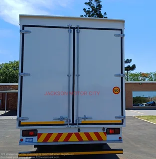 2021 - MITSUBISHI FUSO FN25.270 TAG AXLE WITH VOLUME BODY - SIDE AND REAR DOORS