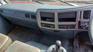 2013 - NISSAN DIESEL UD80 WITH DROPSIDE TIPPER BODY AND FASSI F65 CRANE