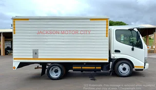 2019 - TOYOTA DYNA 6.150 (MANUAL) FITTED WITH VOLUME BODY