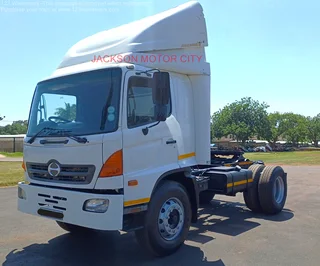 2014 - Hino 500_1726 (4x2) Truck Tractor With Aero Kit