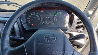 2014 - HINO 500_1726 (4X2) TRUCK TRACTOR WITH AERO KIT