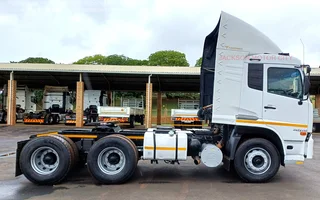 2018 - UD QUON GW26.450 (6X4) TRUCK TRACTOR WITH AERO KIT