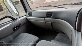 2018 - UD QUON GW26.450 (6X4) TRUCK TRACTOR WITH AERO KIT