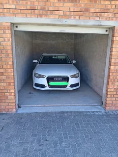 STORAGE UNITS TO LET FOR MEDIUM VEHICLES/FURNITURE/DOCUMENTS SHORT/LONG TERM CLOSE TO AIRPORT