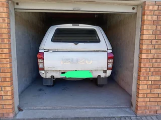 Storage Units To Let For Vehicles/furniture/stock Close To Gq&#39;s Airport Short To Long Term Basis