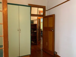 Kamer /  room  to let Brooklyn in privaat huis stap na Tuks