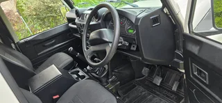 2010 Land Rover Defender Stationwagon