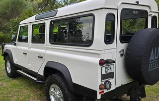 2010 Land Rover Defender Stationwagon