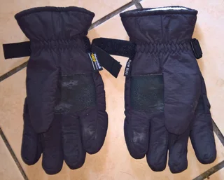 Assorted hiking/mountaineering clothing