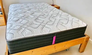 Sealy Crown Jewel Sacony Mattress, firm