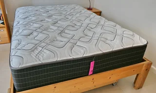 Sealy Crown Jewel Sacony Mattress, firm