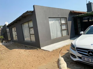 Sophisticated house in South Hills Johannes