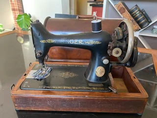 Singer Sewing Machine