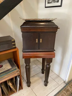 Victrola Tabletop Phonograph