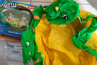 Kids inflatable Turtle Spray fountain pool