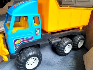 Monster Dump truck construction vehicle toy