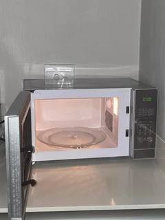 Russell hobbs 20 litre silver mirror finish microwave