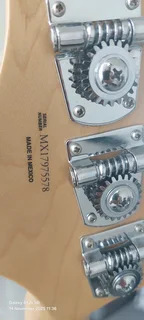 FENDER Precision Bass made in Mexico