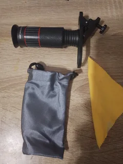 Smartphone camera magnifier