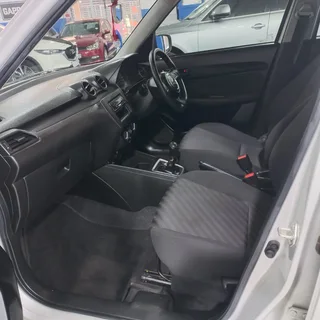 2019 Suzuki Swift 1.2GL, 65000km  Silver Manual Petrol Sparekey Service book R120,000