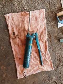 Grease Gun (Manual)